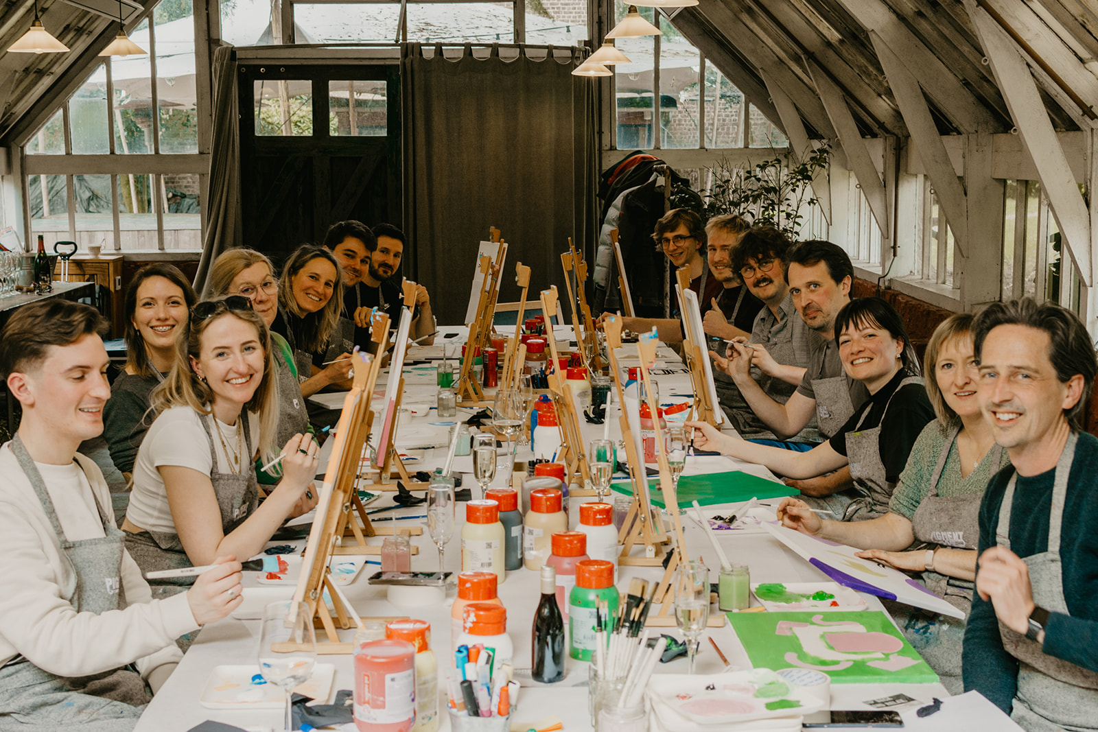 Pigment paint & sip teambuilding in de serre van Alix in Gent
